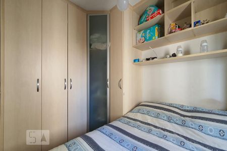 Quarto 2 de apartamento para alugar com 2 quartos, 49m² em Vila Firmiano Pinto, São Paulo