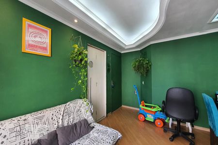 Sala de apartamento para alugar com 2 quartos, 49m² em Vila Firmiano Pinto, São Paulo