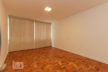 Studio de kitnet/studio para alugar com 1 quarto, 30m² em Cerqueira César, São Paulo