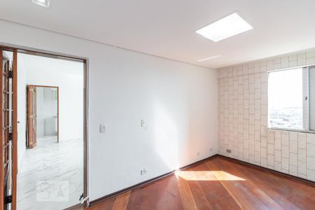 Quarto de apartamento à venda com 1 quarto, 40m² em Vila Londrina, São Paulo