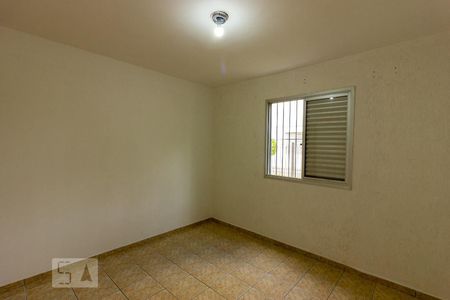 Quarto 2 de apartamento para alugar com 2 quartos, 54m² em Jardim Rio das Pedras, Cotia
