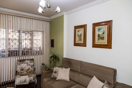 Sala de casa à venda com 5 quartos, 140m² em Vila Medeiros, São Paulo