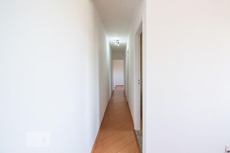 Corredor de apartamento para alugar com 2 quartos, 57m² em Vila Firmiano Pinto, São Paulo