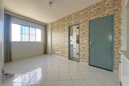 Sala de apartamento para alugar com 2 quartos, 62m² em Ramos, Rio de Janeiro