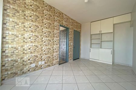 Sala de apartamento para alugar com 2 quartos, 62m² em Ramos, Rio de Janeiro