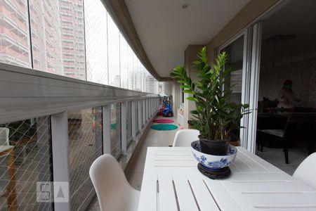 Varanda da sala de apartamento à venda com 4 quartos, 163m² em Vila Clementino, São Paulo