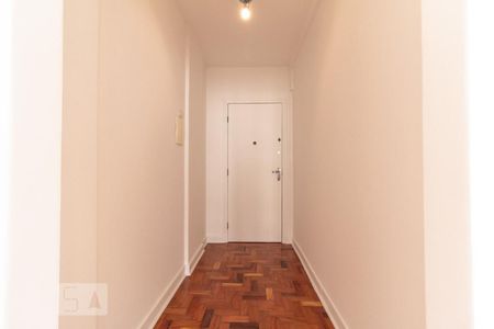 Corredor de entrada de apartamento à venda com 1 quarto, 45m² em Bela Vista, São Paulo