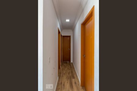 Corredor de apartamento para alugar com 3 quartos, 56m² em Iná, São José dos Pinhais