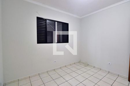 Quarto 2 de casa para alugar com 3 quartos, 300m² em Vila Palmares, Santo André