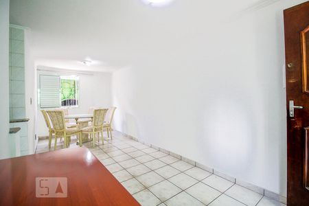 Apartamento à venda com 57m², 2 quartos e 1 vagaSala