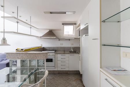 Cozinha de apartamento para alugar com 1 quarto, 70m² em Vila Nova Conceição, São Paulo