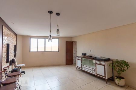 Sala de casa para alugar com 3 quartos, 100m² em Vila Buenos Aires, São Paulo