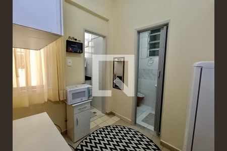 Sala de kitnet/studio para alugar com 1 quarto, 23m² em Copacabana, Rio de Janeiro