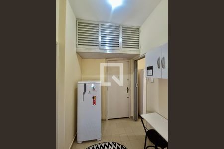 Sala de kitnet/studio para alugar com 1 quarto, 23m² em Copacabana, Rio de Janeiro