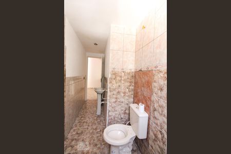 Banheiro de casa para alugar com 2 quartos, 70m² em Jardim Libano, São Paulo