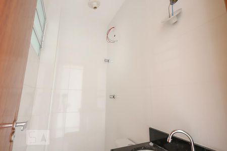 Banheiro de kitnet/studio para alugar com 1 quarto, 25m² em Vila Barbosa, São Paulo