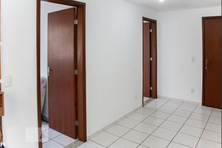 Sala de apartamento para alugar com 2 quartos, 47m² em Vila Carmosina, São Paulo