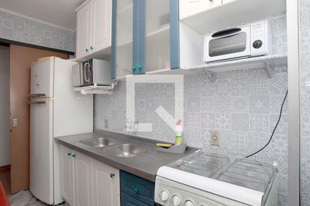 Cozinha + Área de Serviço de apartamento à venda com 1 quarto, 46m² em Partenon, Porto Alegre