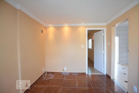 Sala de casa para alugar com 2 quartos, 105m² em Vila da Penha, Rio de Janeiro