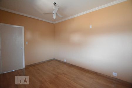 Quarto 1 Suíte de casa para alugar com 2 quartos, 105m² em Vila da Penha, Rio de Janeiro