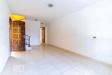 Sala de casa para alugar com 2 quartos, 150m² em Jardim Consorcio, São Paulo