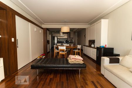Sala de apartamento à venda com 2 quartos, 126m² em Perdizes, São Paulo