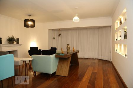 Sala de apartamento para alugar com 4 quartos, 256m² em Real Parque, São Paulo