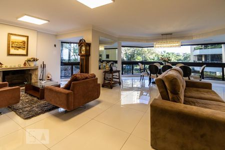 Sala de apartamento à venda com 4 quartos, 211m² em Vila Suzana, São Paulo