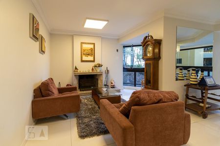 Sala de apartamento à venda com 4 quartos, 211m² em Vila Suzana, São Paulo