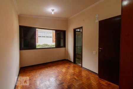 Suíte 1 de casa para alugar com 4 quartos, 275m² em Vila Oliveira, Mogi das Cruzes