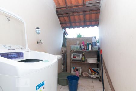 Casa à venda com 258m², 4 quartos e 2 vagas Casa à venda com 258m², 4 quartos e 2 vagasÁrea de Serviço