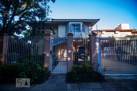 1_FACHADA de casa à venda com 4 quartos, 394m² em Vila Assunção, Porto Alegre