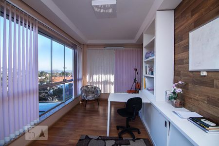 1_ESCRITÓRIO II de casa à venda com 4 quartos, 394m² em Vila Assunção, Porto Alegre