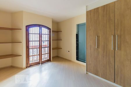 Suíte de casa à venda com 3 quartos, 130m² em Jardim Danfer, São Paulo