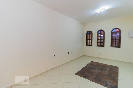 Sala de casa à venda com 3 quartos, 130m² em Jardim Danfer, São Paulo