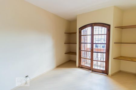 Suíte de casa à venda com 3 quartos, 130m² em Jardim Danfer, São Paulo