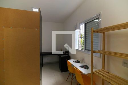 Sala de kitnet/studio para alugar com 1 quarto, 21m² em Jardim Monte Kemel, São Paulo