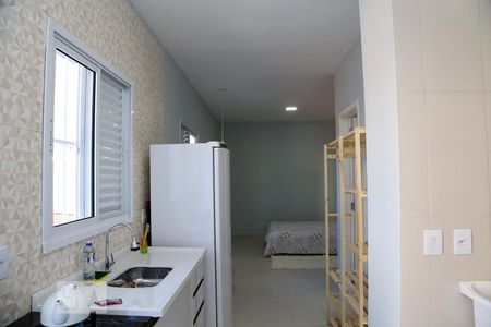 Cozinha de kitnet/studio para alugar com 1 quarto, 24m² em Jardim Monte Kemel, São Paulo