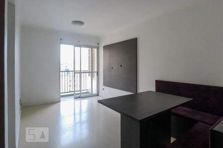 Sala de apartamento para alugar com 3 quartos, 64m² em Jardim Botucatu, São Paulo