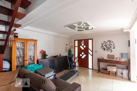 Sala de casa para alugar com 4 quartos, 300m² em Artur Alvim, São Paulo