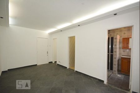 Sala/Quarto de kitnet/studio à venda com 1 quarto, 32m² em Centro, Rio de Janeiro