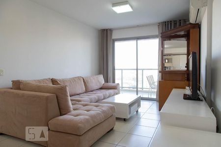 Sala de apartamento para alugar com 3 quartos, 97m² em Recreio dos Bandeirantes, Rio de Janeiro