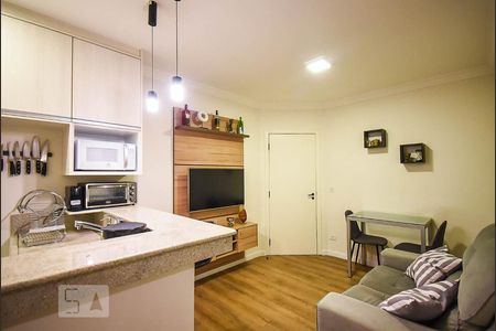 Sala de apartamento à venda com 1 quarto, 30m² em Vila Suzana, São Paulo