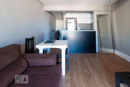 Sala de apartamento à venda com 3 quartos, 61m² em Vila Butantã, São Paulo