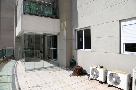 Área Externa Garden de apartamento para alugar com 2 quartos, 104m² em Vila Andrade, São Paulo