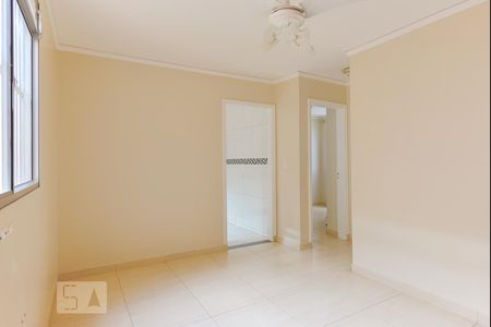 Sala de apartamento para alugar com 2 quartos, 43m² em Vila Pompéia, Campinas