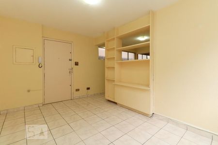 Sala de apartamento para alugar com 3 quartos, 62m² em Alto de Pinheiros, São Paulo