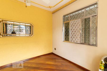 Sala de casa à venda com 2 quartos, 120m² em Quintino Bocaiuva, Rio de Janeiro