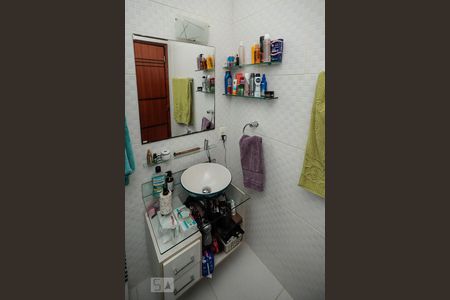 Banheiro de apartamento à venda com 2 quartos, 50m² em Lins de Vasconcelos, Rio de Janeiro