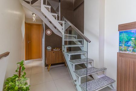 Corredor e Escada de apartamento para alugar com 3 quartos, 138m² em Taquara, Rio de Janeiro